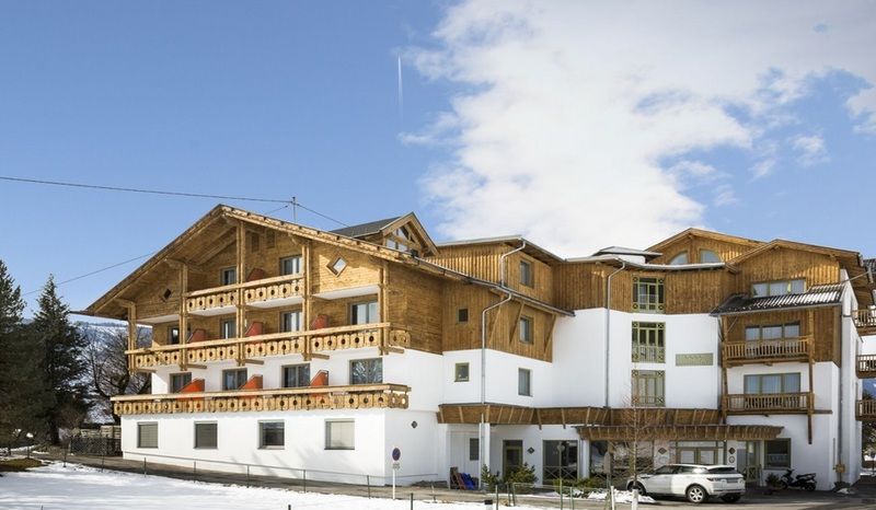 Hotel Laurenzhof Lendorf エクステリア 写真